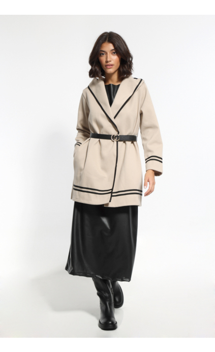 BEIGE SHORT COAT WITH WAIST BELT AND HOOD