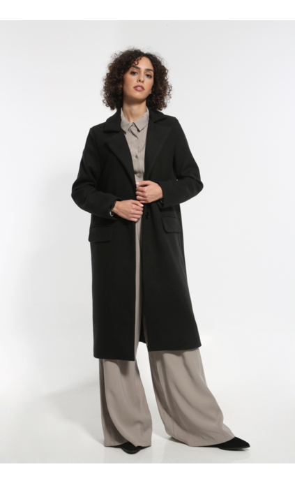 LONG BLACK COAT WITH BUTTONS