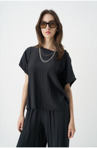 SHORT-SLEEVED VISCOSE BLOUSE