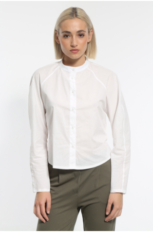 WHITE SHIRT WITH A TIE AT THE WAIST WITHOUT A COLLAR