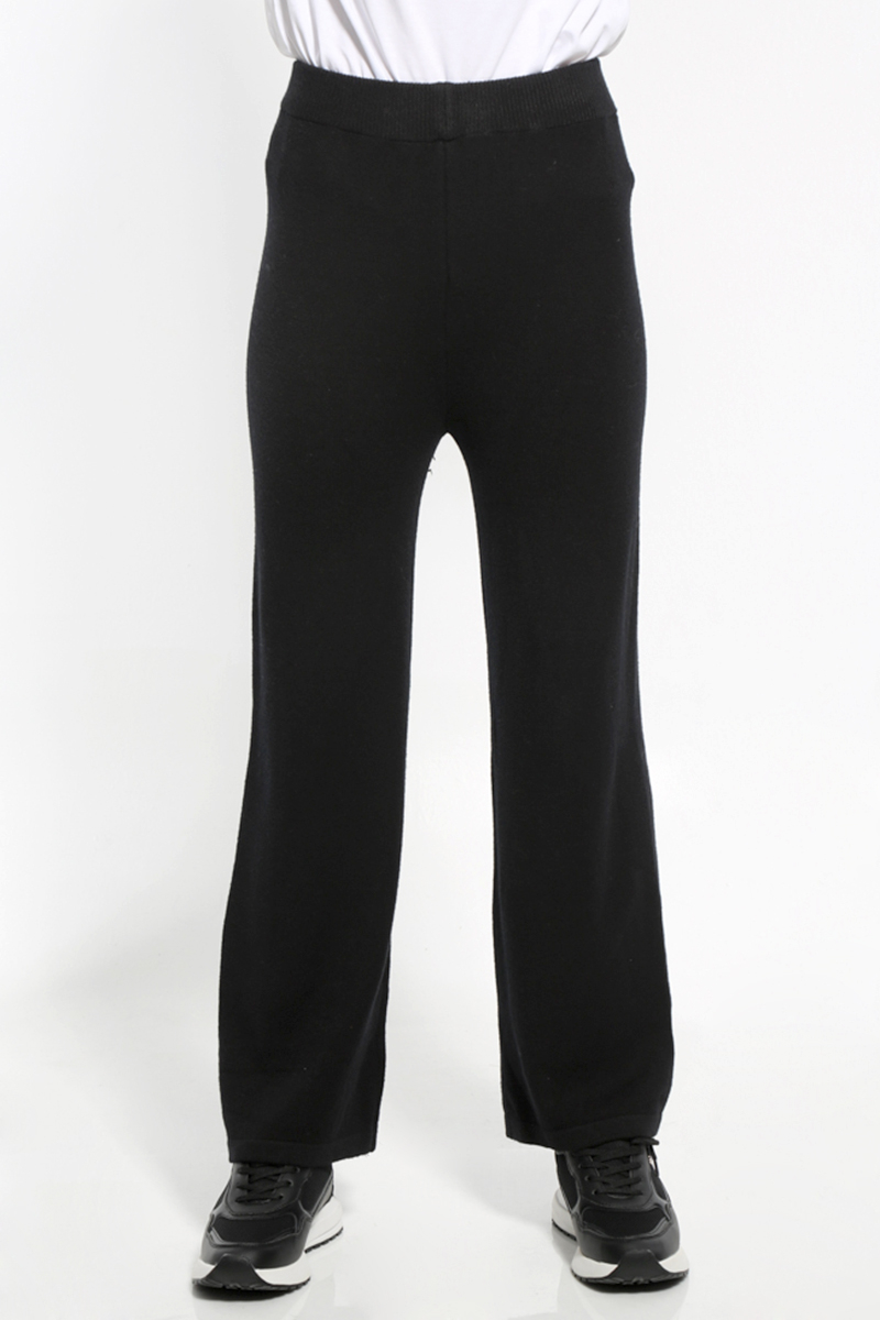 BLACK STRETCH PANTS