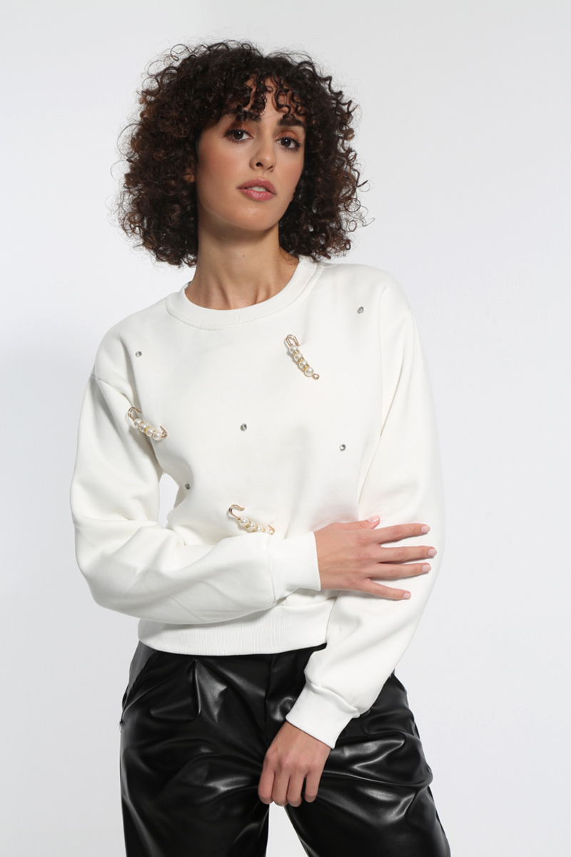 WHITE SWEATSHIRT WITH DETAILS