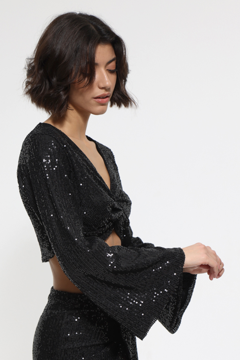 LONG SLEEVE BLACK TOP WITH SEQUINS