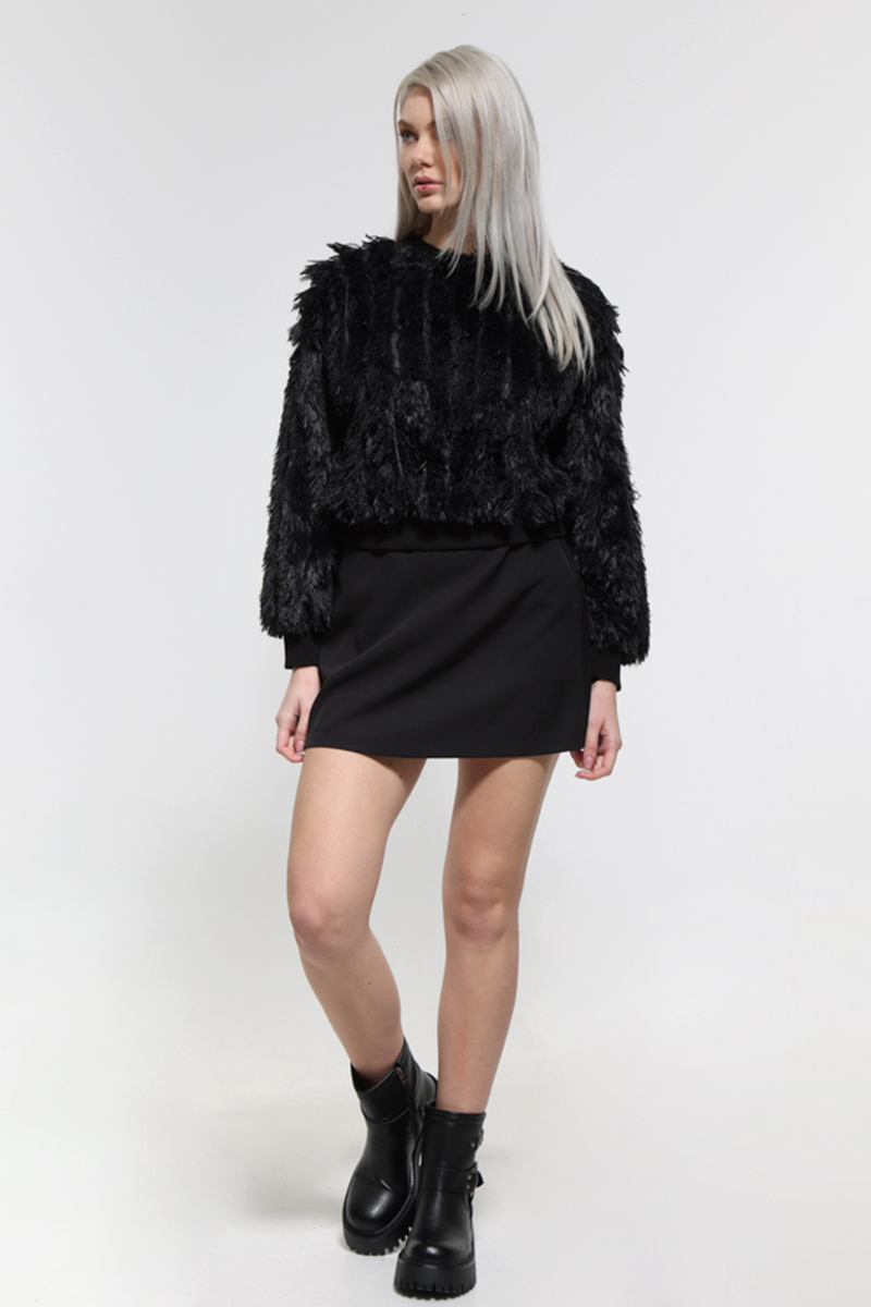 BLACK LONG SLEEVE FUR T-SHIRT