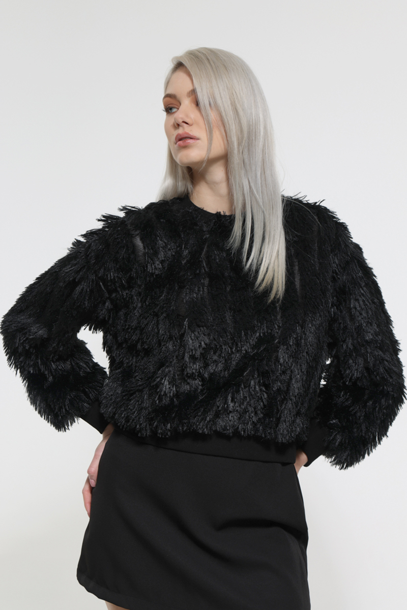 BLACK LONG SLEEVE FUR T-SHIRT