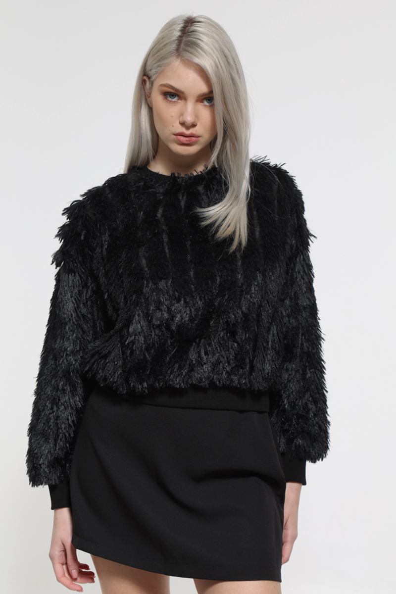 BLACK LONG SLEEVE FUR T-SHIRT