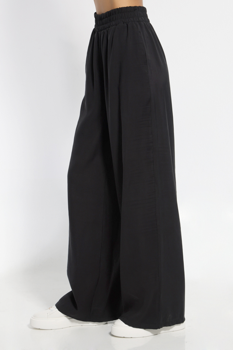 BLACK WIDE PANTS WITH POCKET AND ELASTIC WAIST