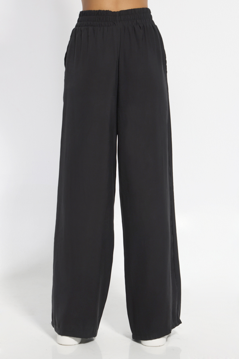 BLACK WIDE PANTS WITH POCKET AND ELASTIC WAIST