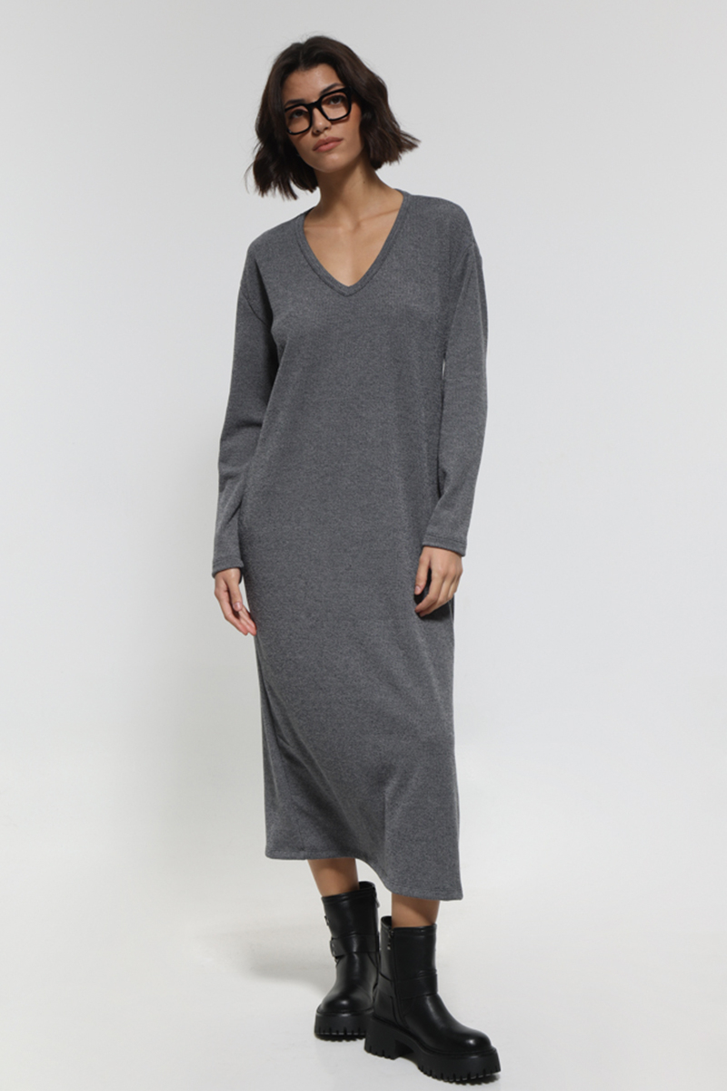 FULL-BODY GRAY LONG-SLEEVED V-NECK DRESS