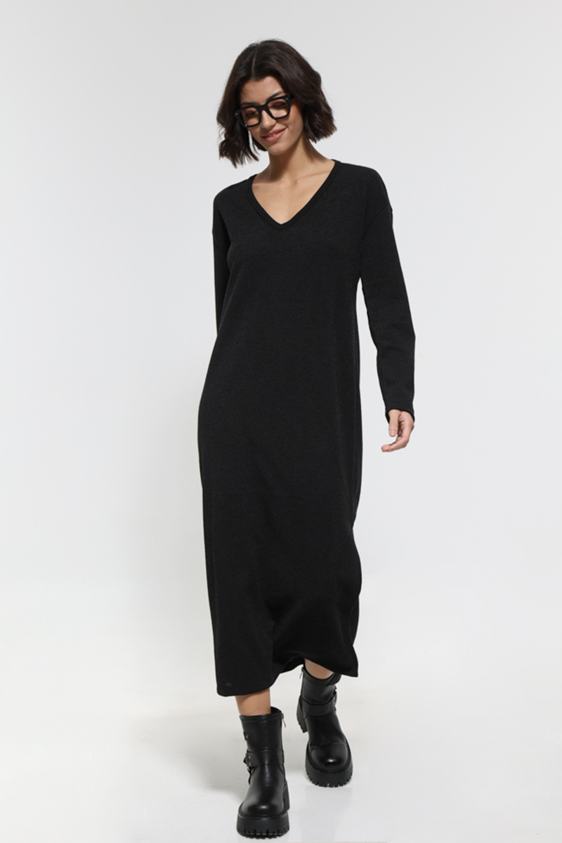 BLACK V-NECK LONG SLEEVED ONE PIECE DRESS