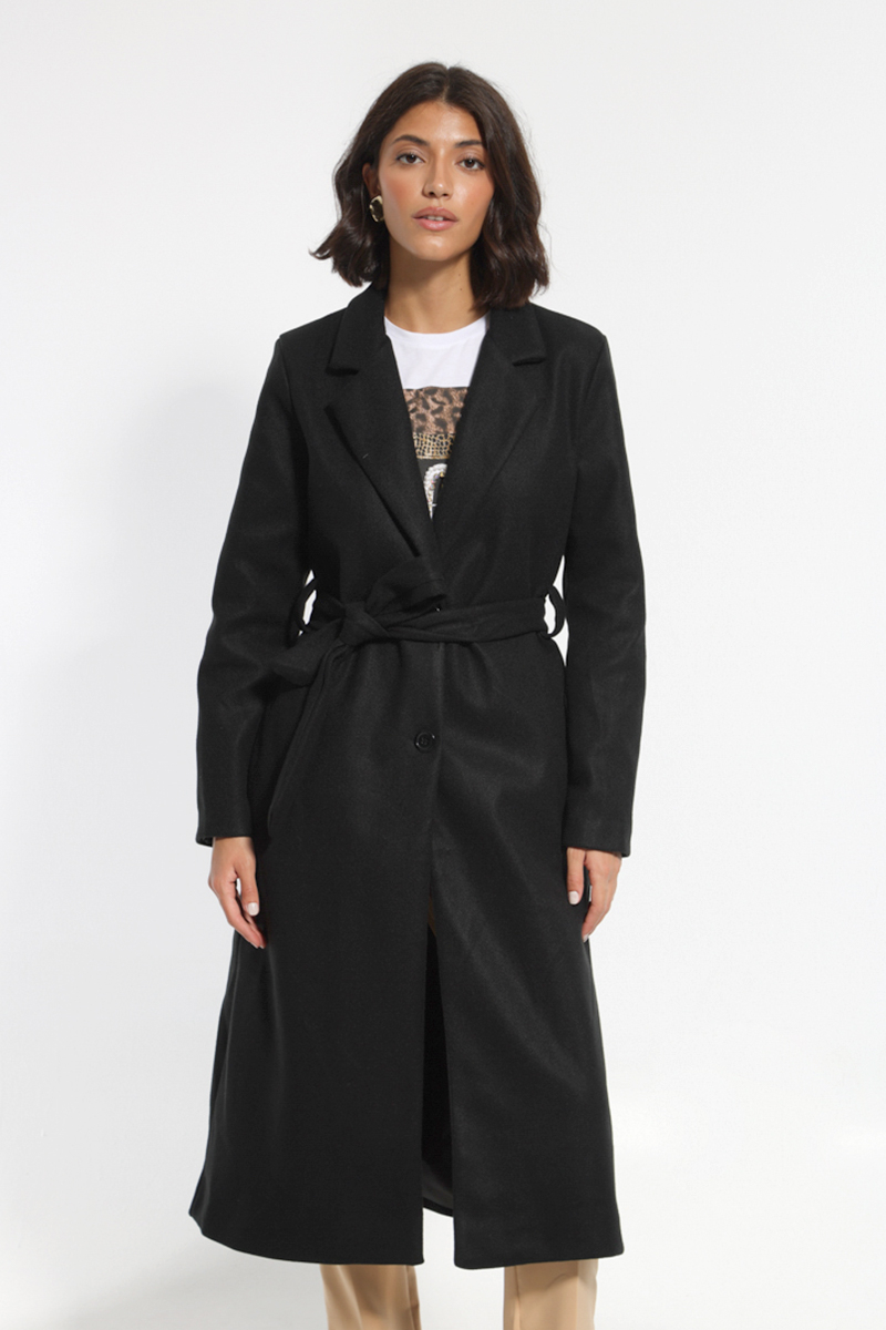 BLACK COAT WITH WAIST BELT AND POCKETS