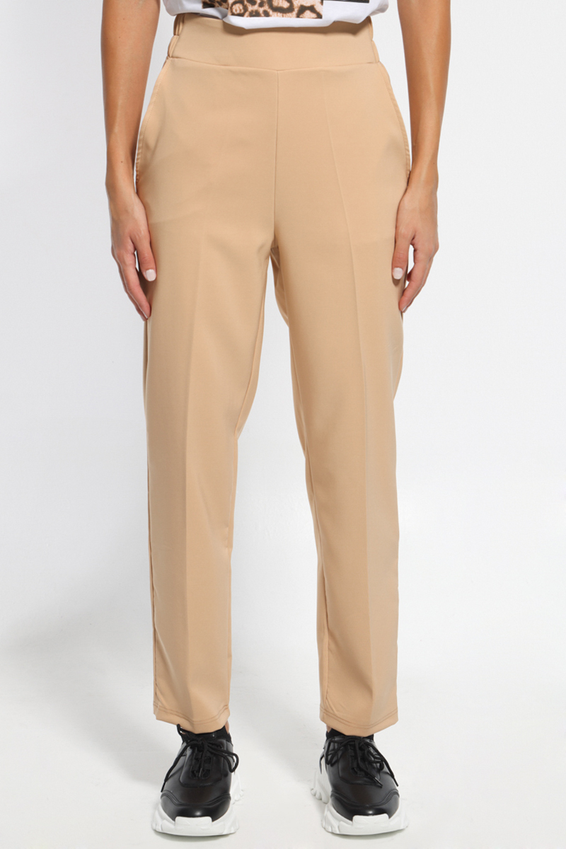 STRAIGHT LINE PANTS IN CAMEL COLOR