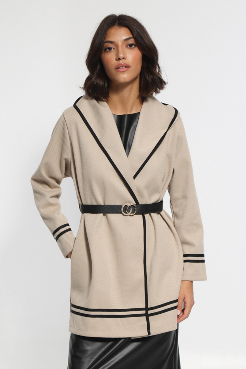 BEIGE SHORT COAT WITH WAIST BELT AND HOOD