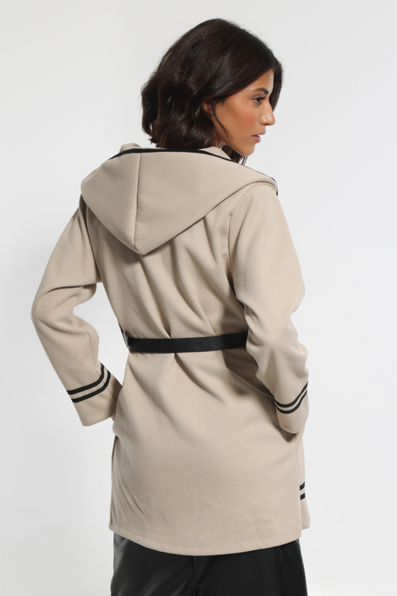 BEIGE SHORT COAT WITH WAIST BELT AND HOOD