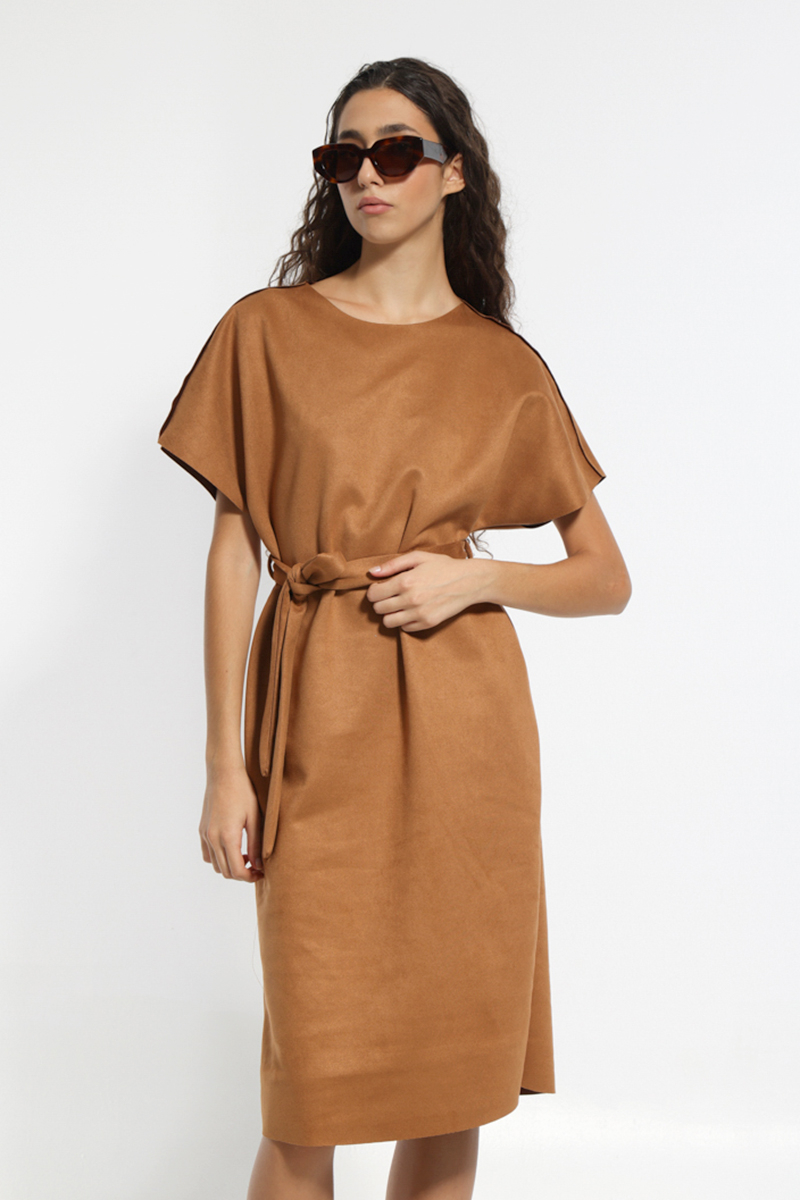 SHORT SLEEVED BROWN DRESS WITH WAIST BELT