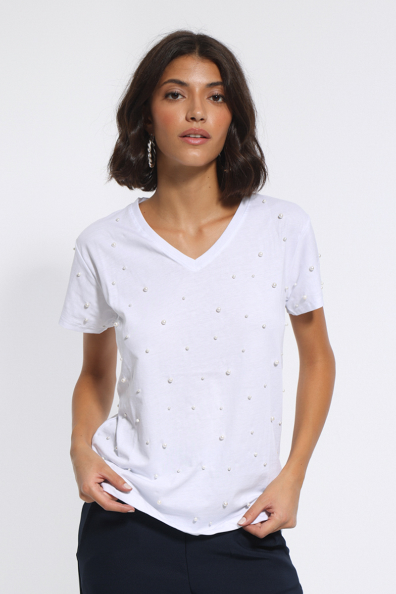 WHITE V-NECK T-SHIRT