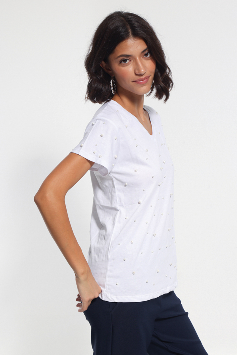 WHITE V-NECK T-SHIRT