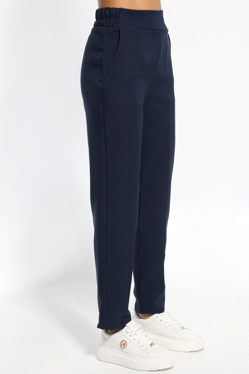 STRAIGHT LINE PANTS IN BLUE COLOR