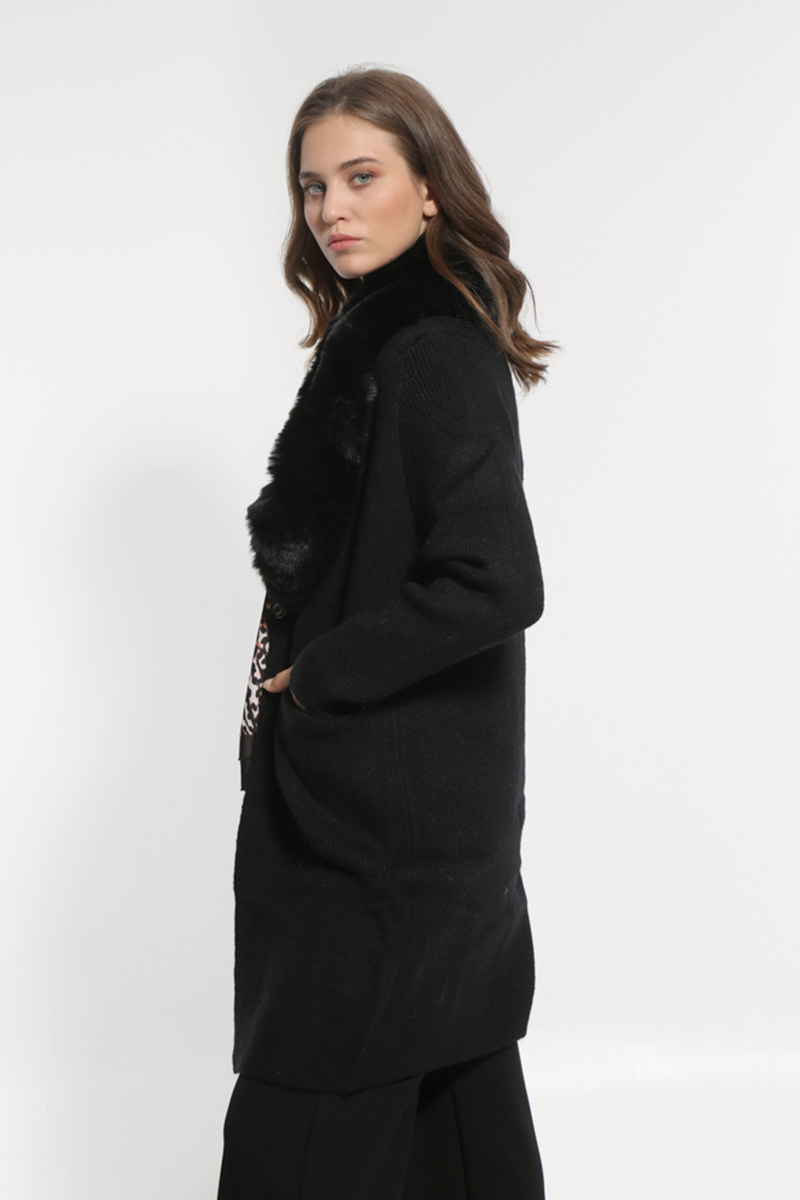 LONG BLACK JACKET-PULLOVER WITH FUR AND WAIST BELT