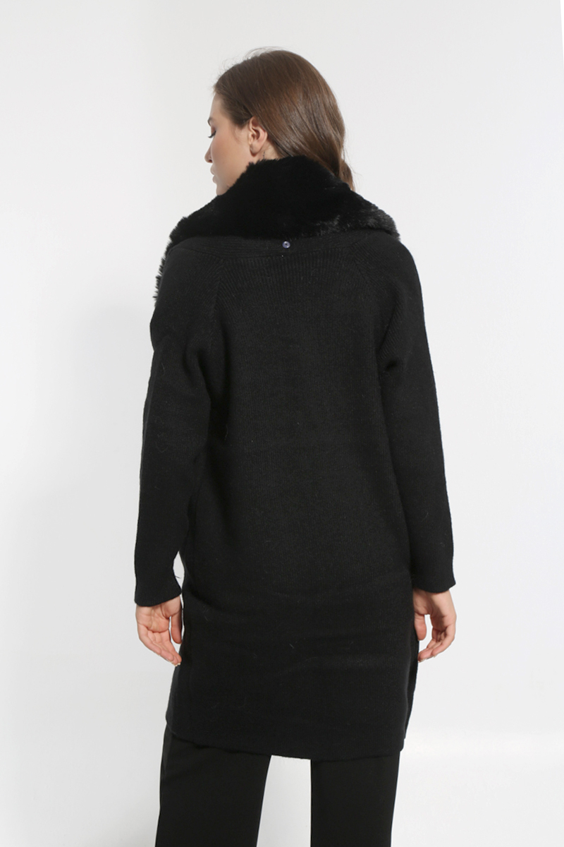 LONG BLACK JACKET-PULLOVER WITH FUR AND WAIST BELT