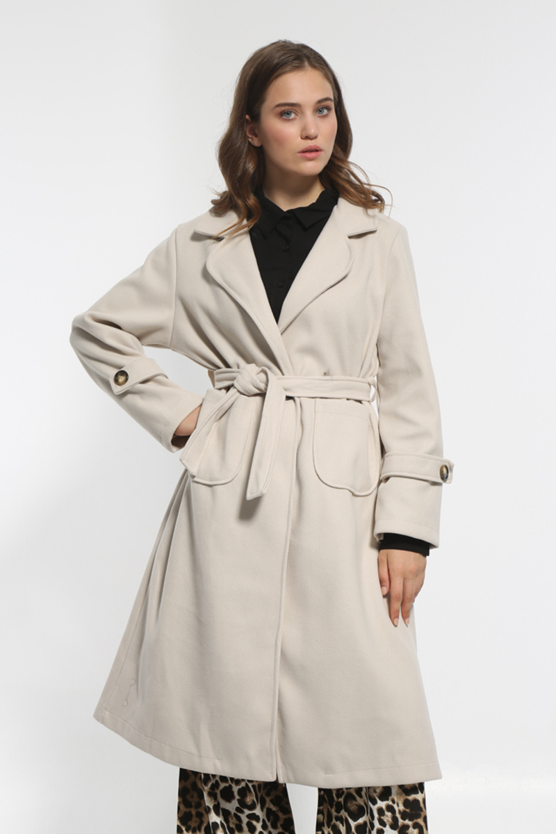 LONG BLACK COAT WITH WAIST BELT