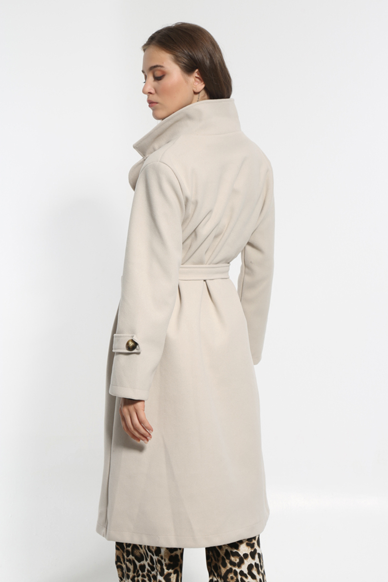 LONG BLACK COAT WITH WAIST BELT