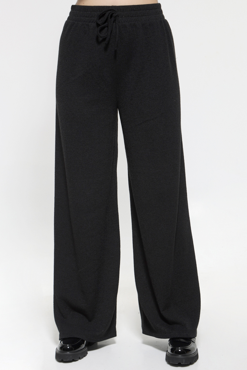 BLACK PANTS WITH ELASTIC WAIST