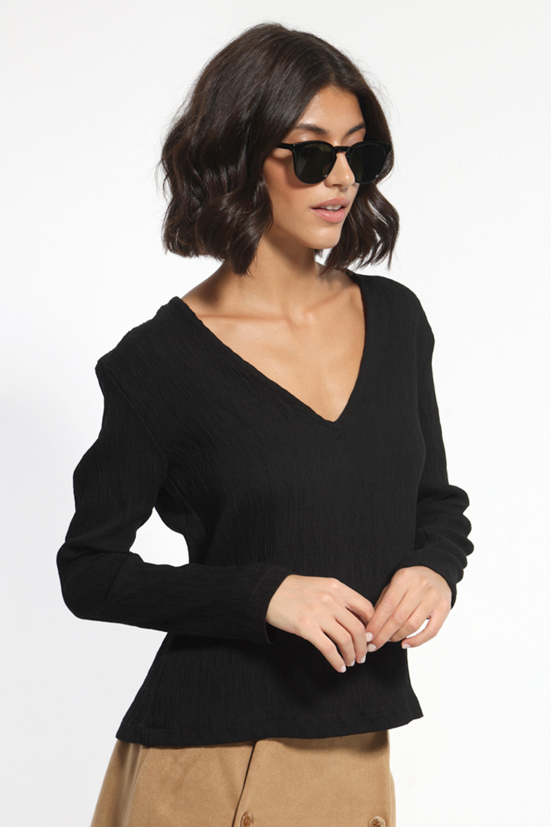 BLACK V-NECK LONG SLEEVE BLOUSE