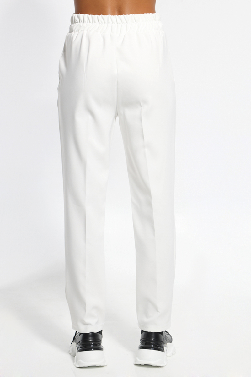 WHITE PANTS IN A STRAIGHT LINE WITH POCKETS