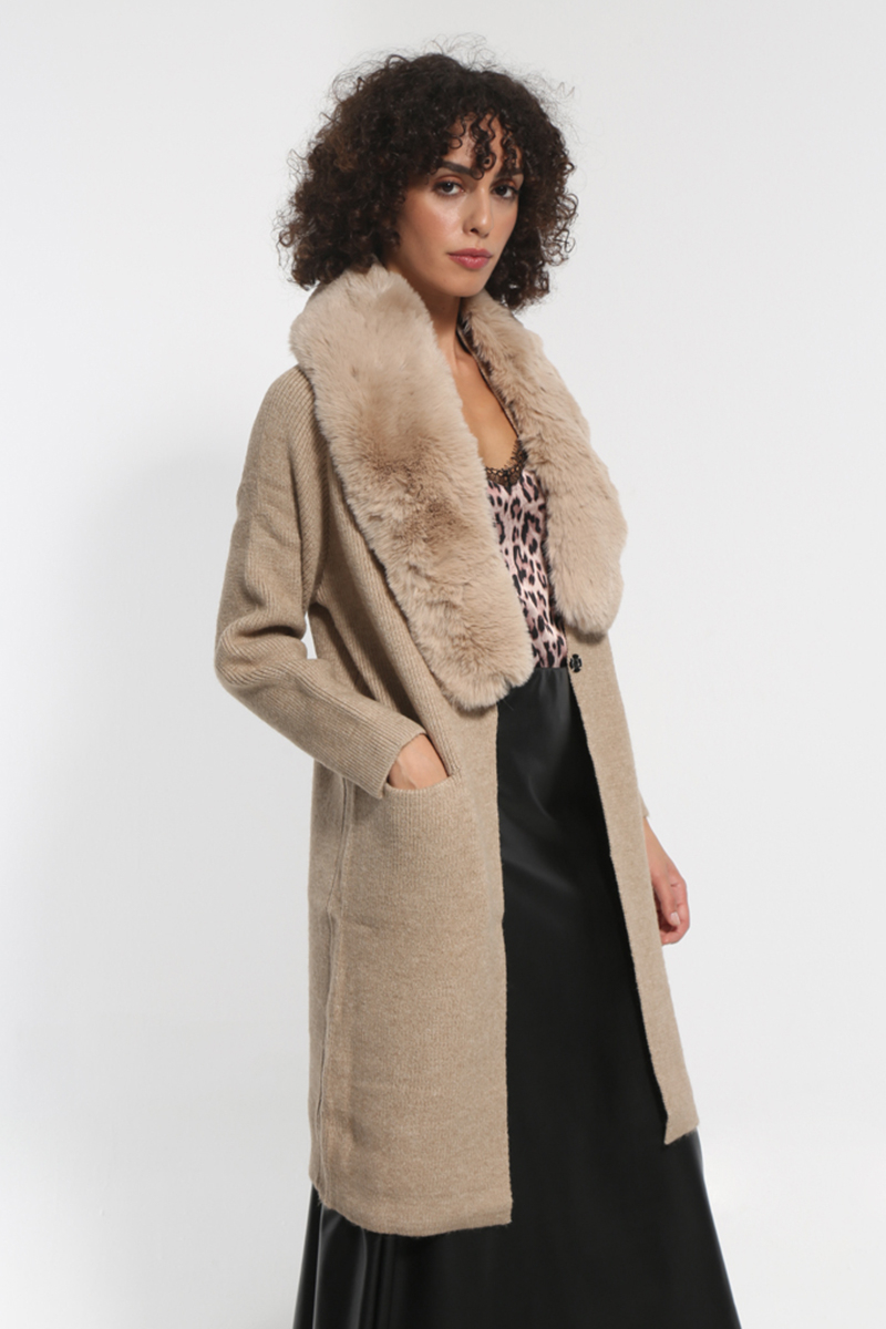 LONG CAMEL JACKET-PULLOVER WITH FUR AND POCKETS