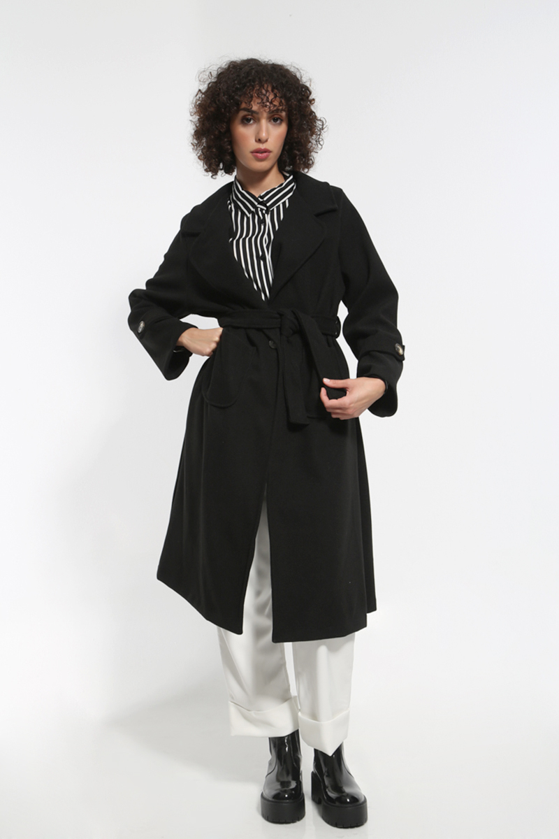 LONG BLACK COAT WITH WAIST BELT