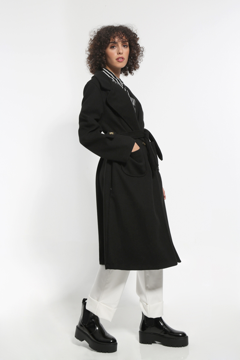 LONG BLACK COAT WITH WAIST BELT