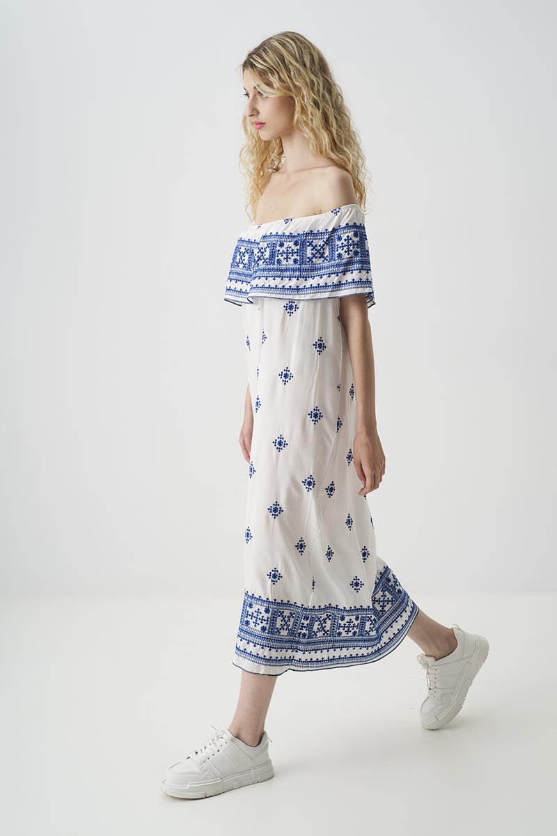 MAXI DRESS WITH BLUE EMBROIDERY