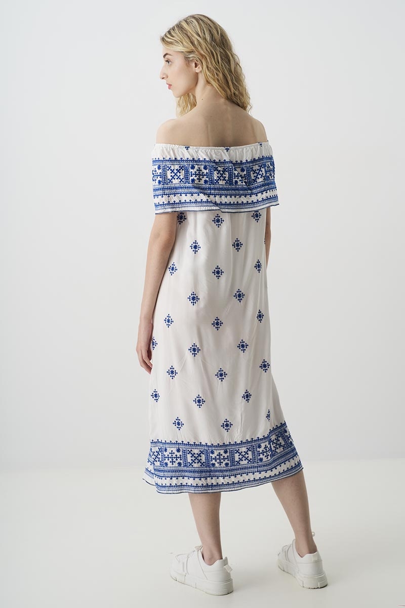 MAXI DRESS WITH BLUE EMBROIDERY