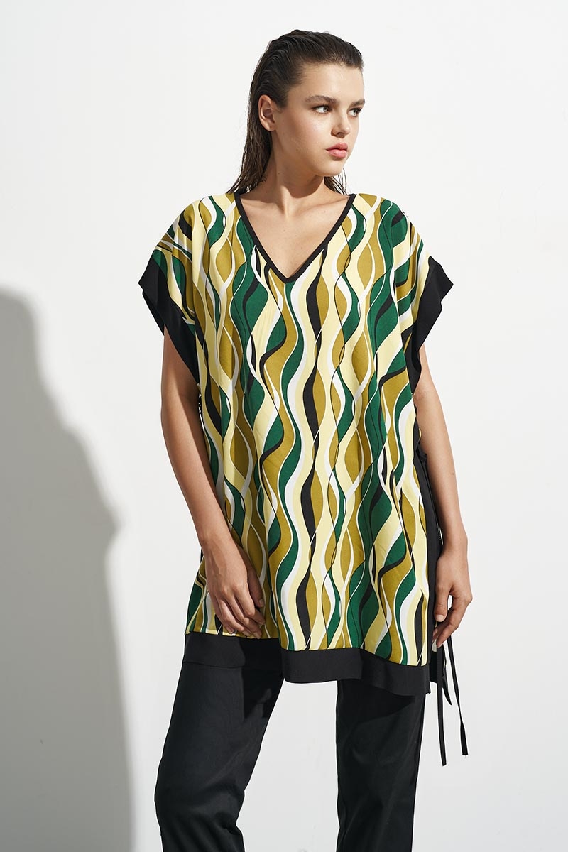 VISCOSE BLOUSE WITH V NECK CUTTING