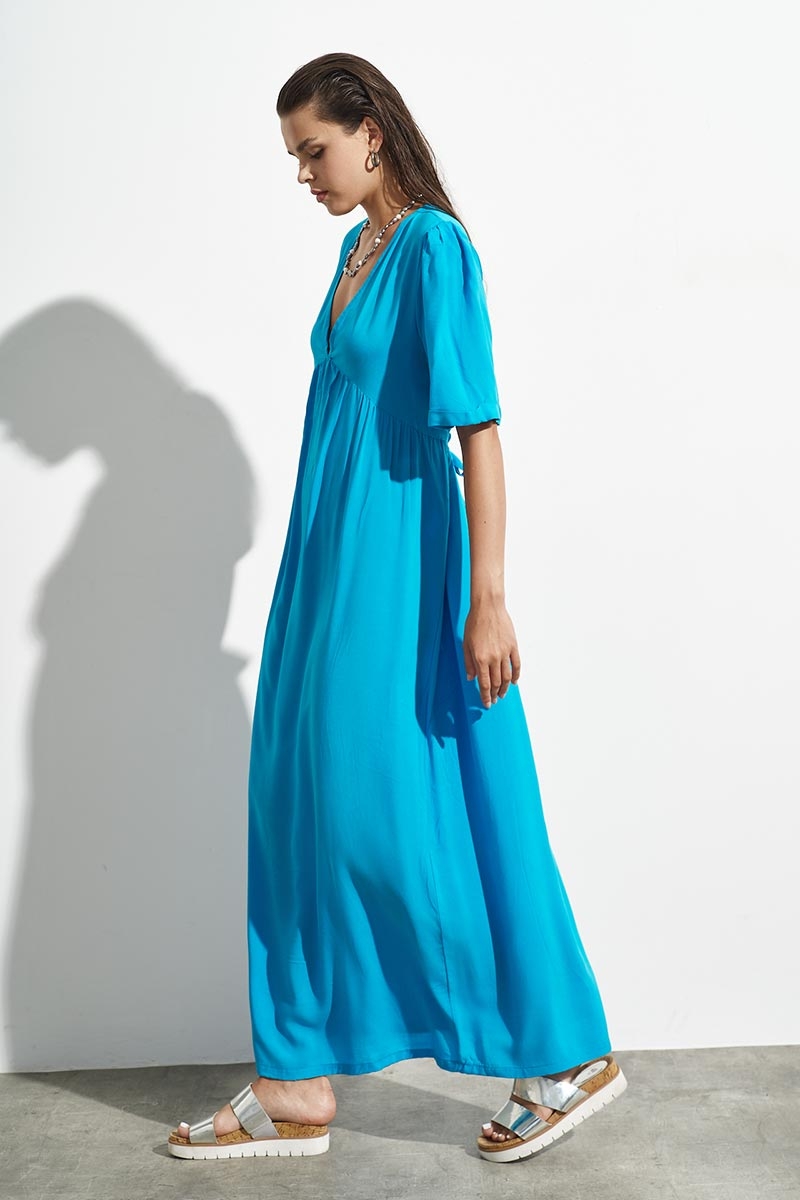 V-NECK MAXI DRESS AND TIE BACK TYRQUISE