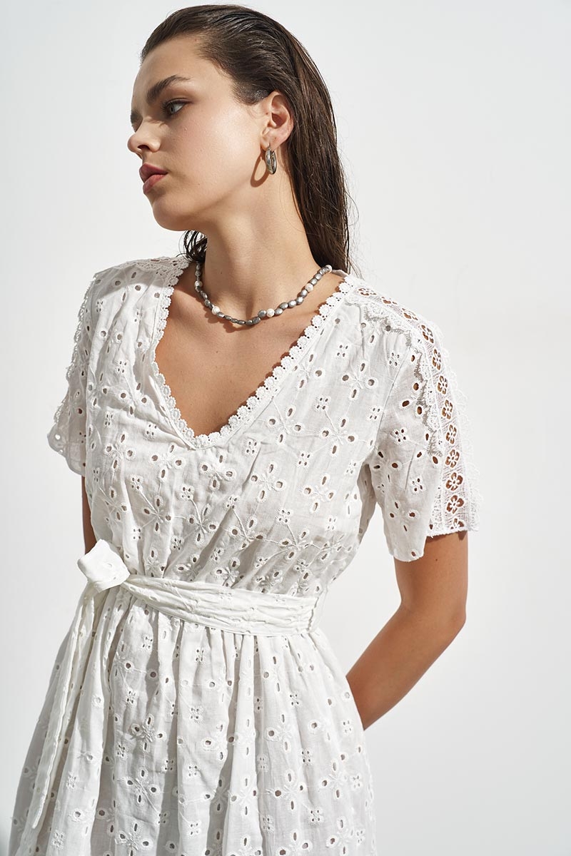 BRODERIE MAXI DRESS WITH BELT WHITE