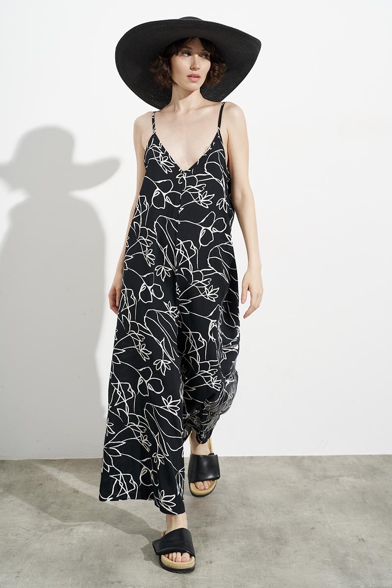 LOOSE JUMPSUIT WITH BRACES, BLACK