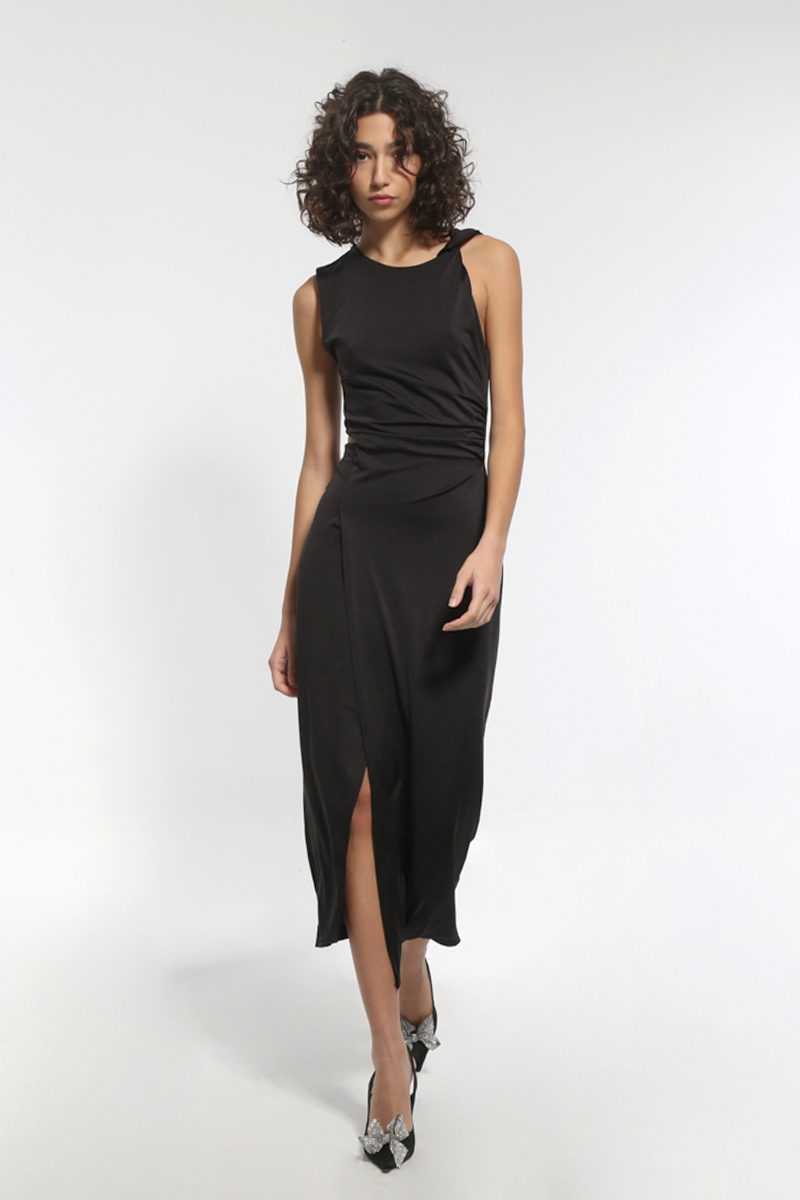 BLACK SLEEVELESS APPLIED MIDI DRESS