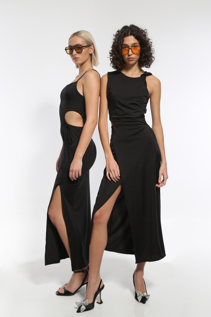 BLACK SLEEVELESS APPLIED MIDI DRESS