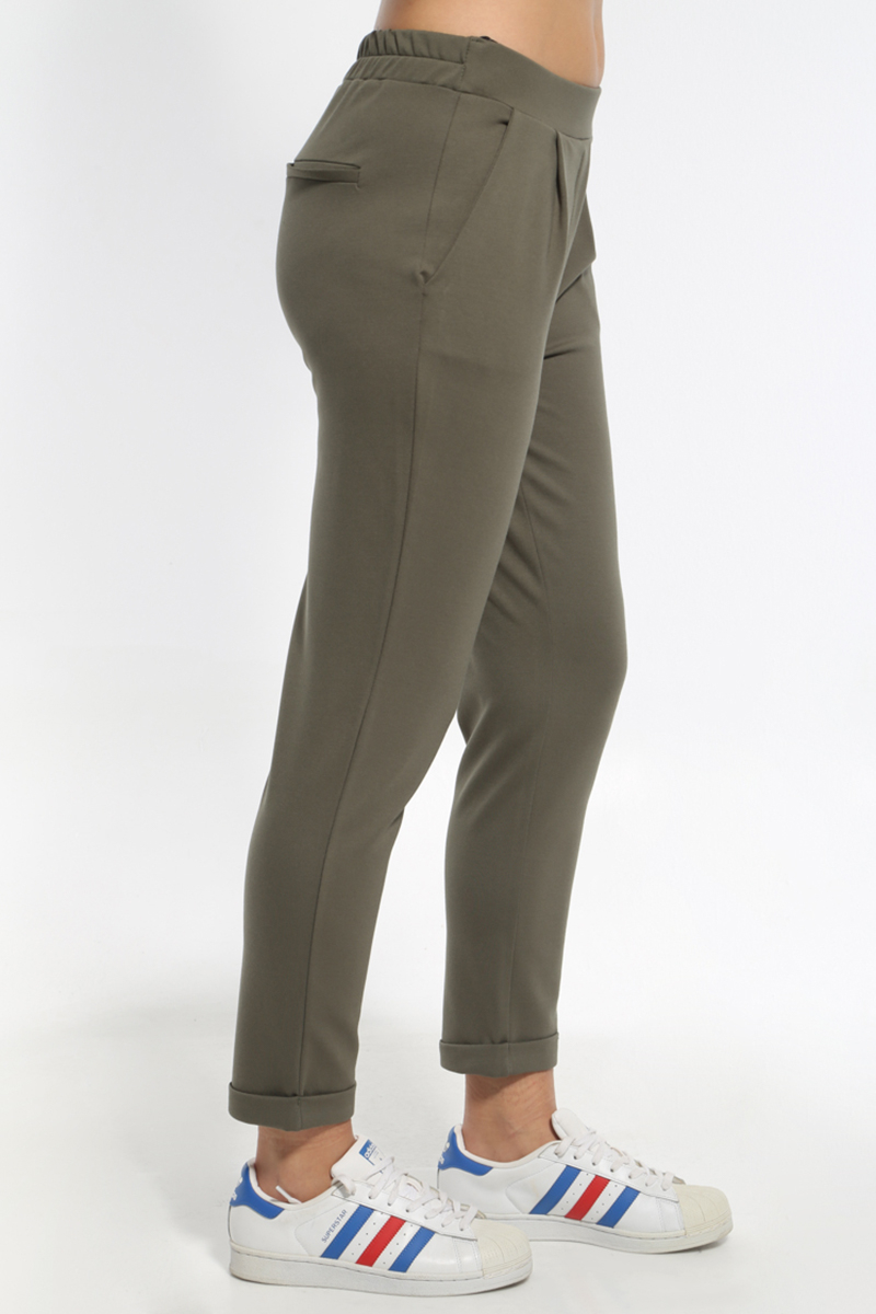 COMFORTABLE KHAKI PANTS WITH ELASTIC WAIST