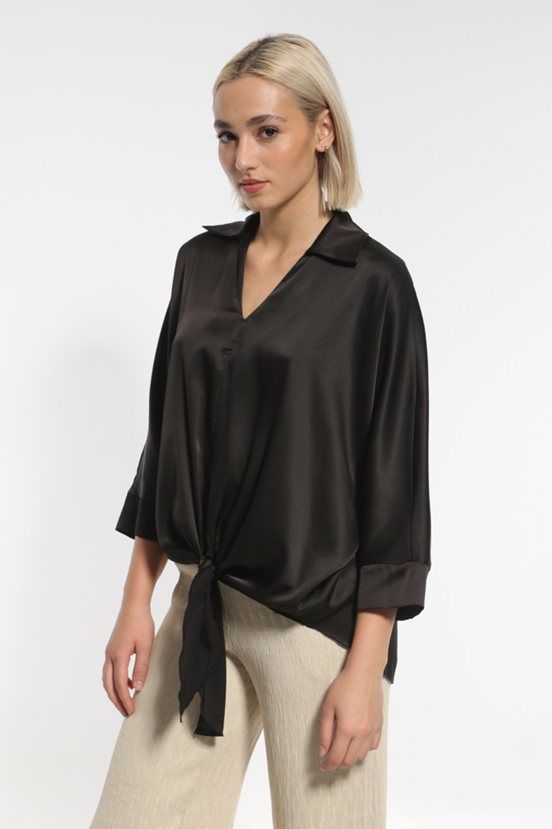 SATIN BLACK BLOUSE WITH COLLAR AND WAIST TIE