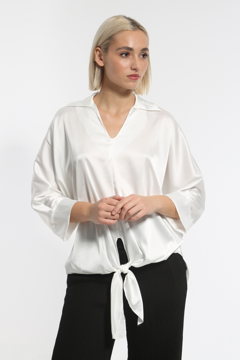 WHITE T-SHIRT WITH COLLAR AND WAIST TIE