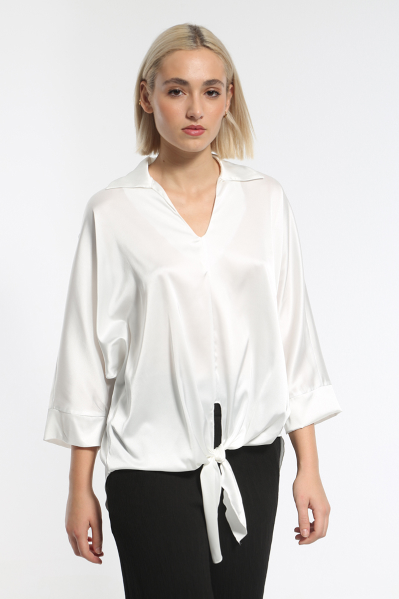 WHITE T-SHIRT WITH COLLAR AND WAIST TIE