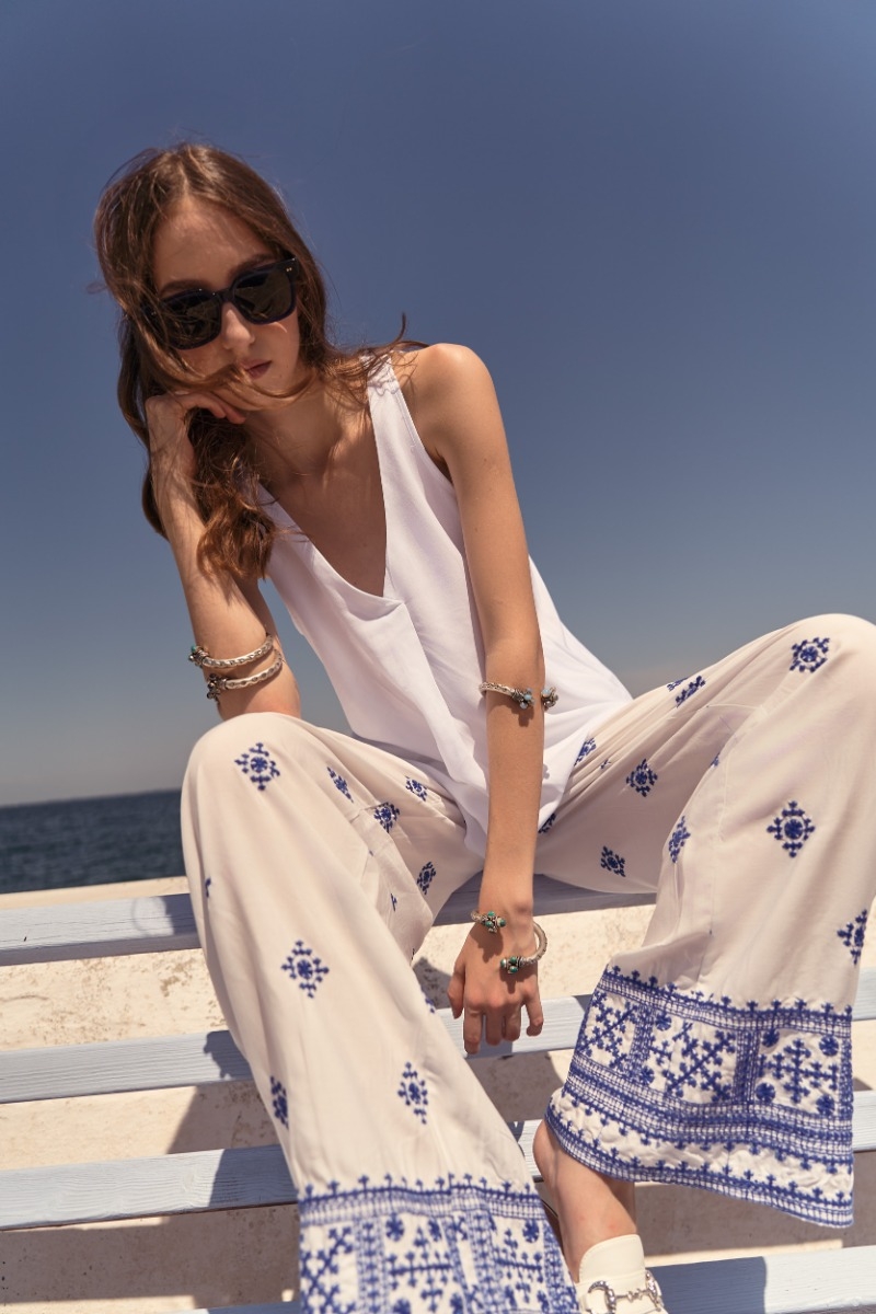 EMBROIDED PANTS WHITE AND BLUE, WITH ELASTIC WAIST, VISCOSE