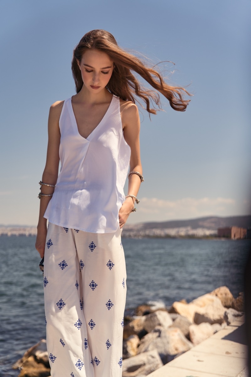 EMBROIDED PANTS WHITE AND BLUE, WITH ELASTIC WAIST, VISCOSE