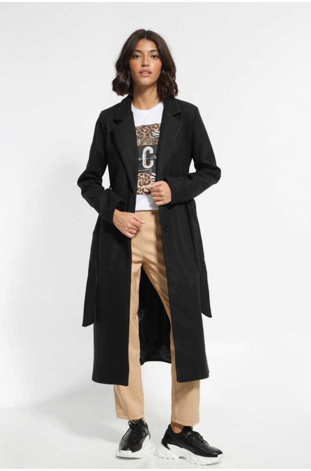 BLACK COAT WITH WAIST BELT AND POCKETS