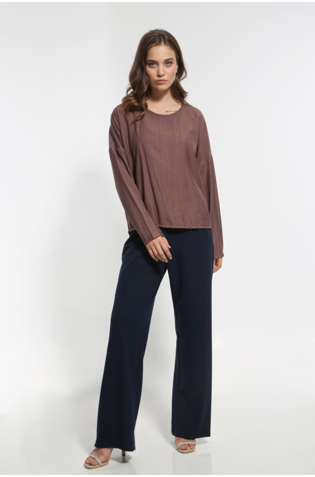 COMFORTABLE BROWN LONG SLEEVED BLOUSE