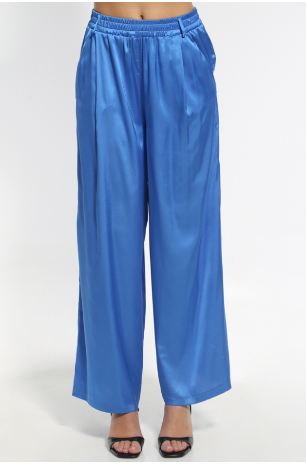 WIDE ROUGE SATIN PANTS WITH POCKET AND ELASTIC WAIST