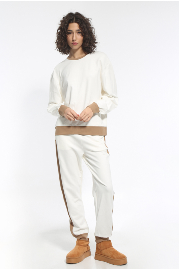 ECRU T-SHIRT PANTS SET